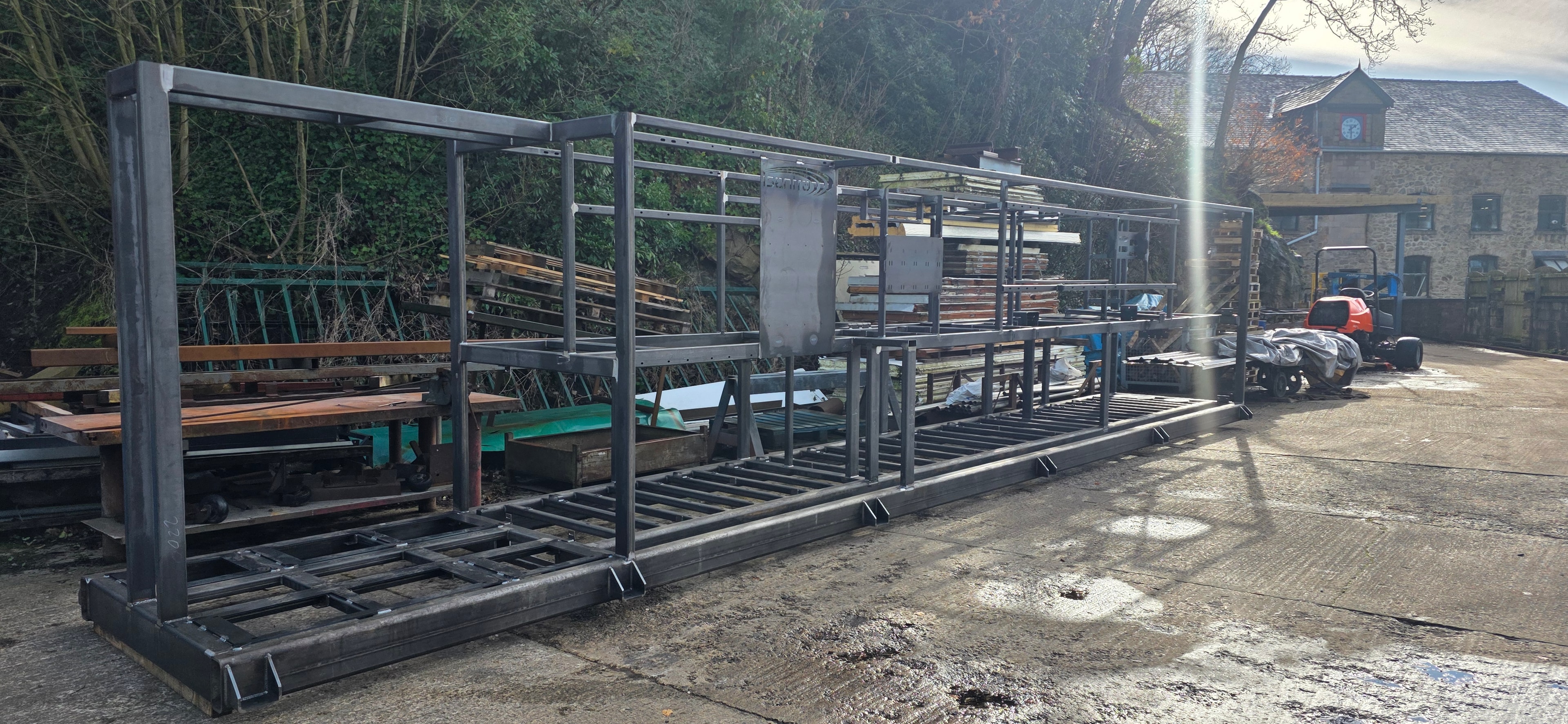 Fabricated steel rack structure